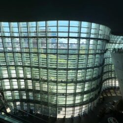 国立新美術館